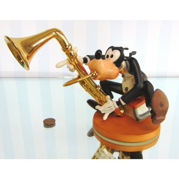 NEW (4) WDCC Disney Symphony Hour SYLVESTER MACARONI GOOFY NOTE CLARABELLE TITLE - Picture 4 of 12
